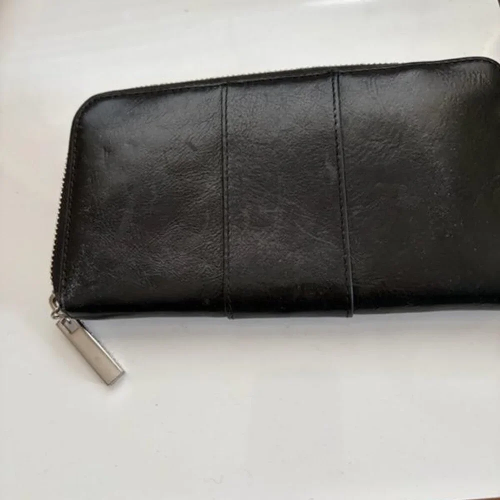 Tory Burch Black Leather Zip-Around Continental Wallet